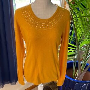 Carolyn Taylor Women's Yellow Crew Neck Sweater